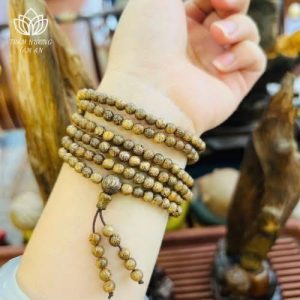 Trầm hương đeo tay có tác dụng gì 